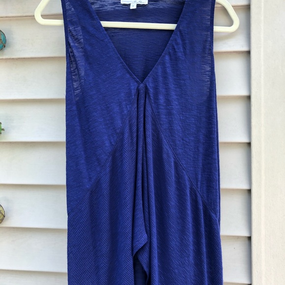 Express One Eleven Flowy Tank - Picture 3 of 7